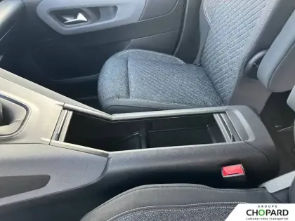 Photo 12 Peugeot Rifter  M Diesel 100 ch Manuelle 5pl