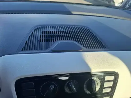 Photo 39 Volkswagen Up  1.0 60