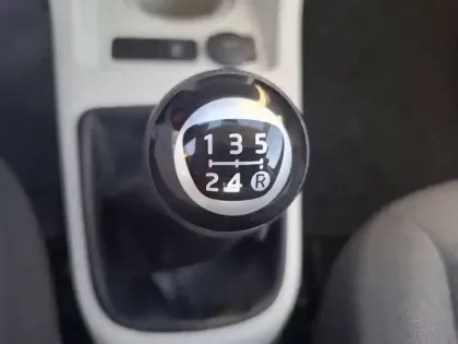 Photo 32 Volkswagen Up  1.0 60