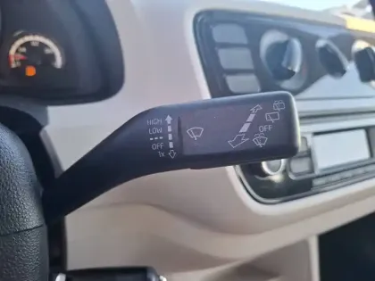 Photo 110 Volkswagen Up  1.0 60