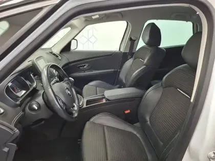 Photo 23 Renault Scenic  dCi 110 Energy EDC