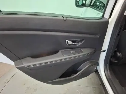 Photo 64 Renault Scenic  dCi 110 Energy EDC