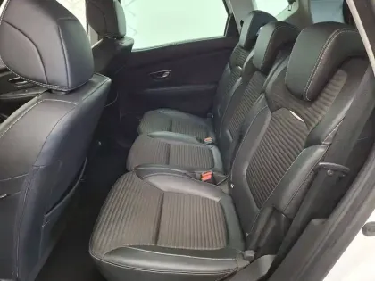 Photo 60 Renault Scenic  dCi 110 Energy EDC