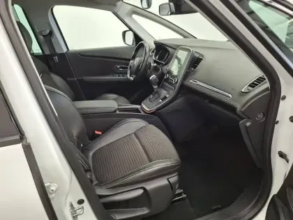 Photo 86 Renault Scenic  dCi 110 Energy EDC