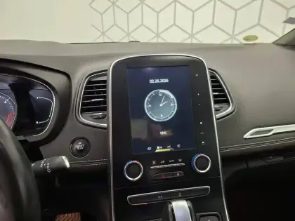 Photo 75 Renault Scenic  dCi 110 Energy EDC