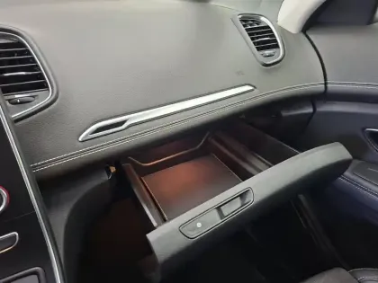 Photo 80 Renault Scenic  dCi 110 Energy EDC