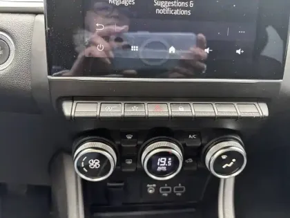 Photo 39 Renault Captur  TCe 90