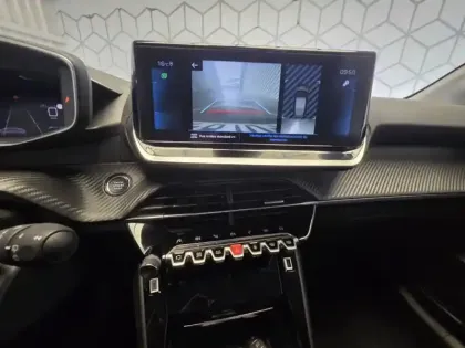 Photo 31 Peugeot 208  PureTech 100 S&S EAT8