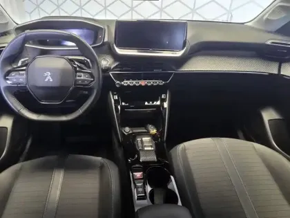 Photo 38 Peugeot 208  PureTech 100 S&S EAT8