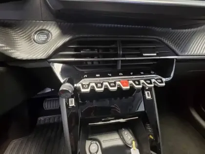 Photo 26 Peugeot 208  PureTech 100 S&S EAT8