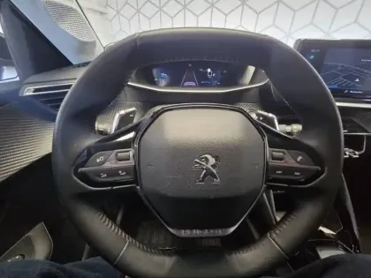 Photo 34 Peugeot 208  PureTech 100 S&S EAT8