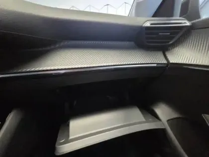 Photo 30 Peugeot 208  PureTech 100 S&S EAT8