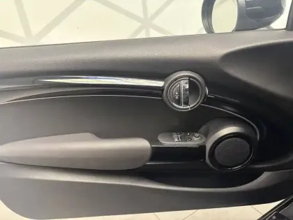 Photo 29 Mini Mini Hatch 3 Portes Cooper 136 ch DKG7