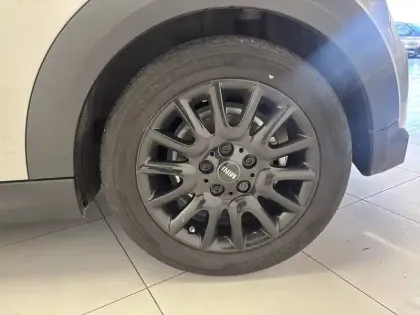 Photo 9 Mini Mini Hatch 3 Portes Cooper 136 ch DKG7