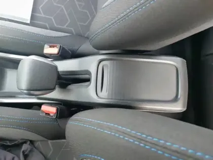 Photo 29 Peugeot 2008  1.2 PureTech 82ch BVM5