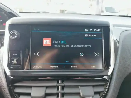 Photo 20 Peugeot 2008  1.2 PureTech 82ch BVM5