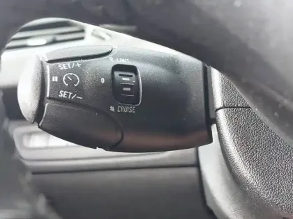 Photo 24 Peugeot 2008  1.2 PureTech 82ch BVM5