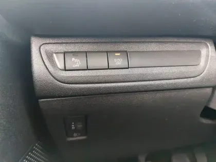 Photo 25 Peugeot 2008  1.2 PureTech 82ch BVM5