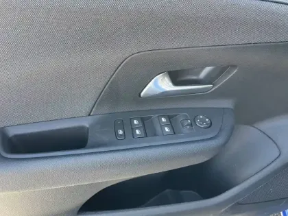 Photo 14 Opel Mokka  Electrique 136 ch & Batterie 50 kWh