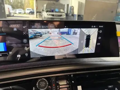 Photo 18 Peugeot 3008  Hybrid 145 e-DCS6