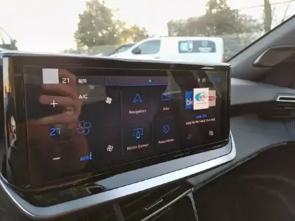 Photo 19 Peugeot 2008  Hybrid 110 e-DCS6