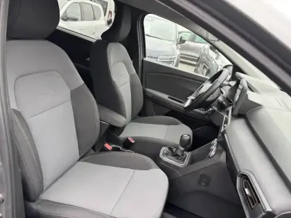 Photo 13 Dacia Jogger  Hybrid 140 7 places GSR2