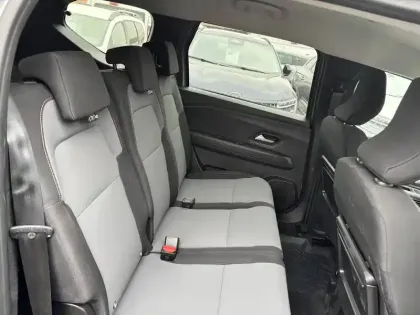 Photo 100 Dacia Jogger  Hybrid 140 7 places GSR2