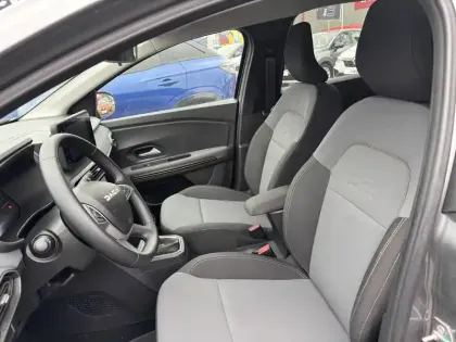 Photo 67 Dacia Jogger  Hybrid 140 7 places GSR2