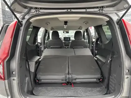 Photo 107 Dacia Jogger  Hybrid 140 7 places GSR2