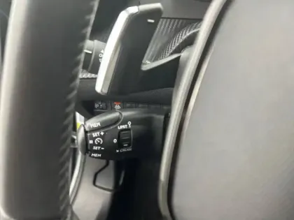 Photo 21 Peugeot 2008  PureTech 130 S&S EAT8