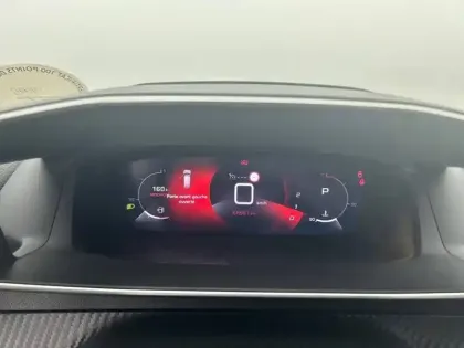 Photo 9 Peugeot 2008  PureTech 130 S&S EAT8