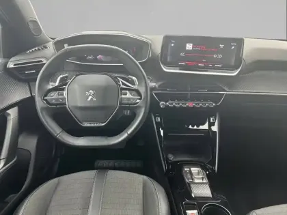 Photo 7 Peugeot 2008  PureTech 130 S&S EAT8