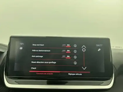 Photo 24 Peugeot 2008  PureTech 130 S&S EAT8