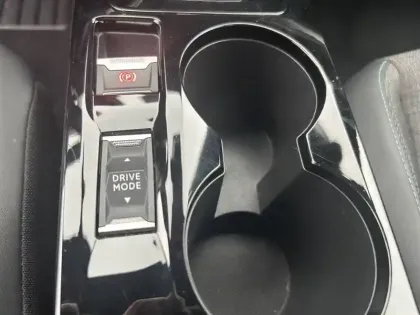 Photo 26 Peugeot 2008  PureTech 130 S&S EAT8