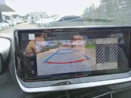 Photo 17 Peugeot 208  Hybrid 110 ch e-DCS6