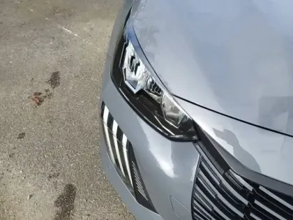 Photo 15 Peugeot 208  Hybrid 110 ch e-DCS6