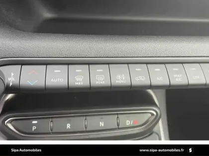 Photo 21 Jeep Avenger  1.2 Turbo T3 110 ch e-Hybrid BVR6