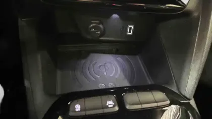 Photo 16 Opel Corsa  1.2 Turbo Hybrid 110 ch e-DCT6