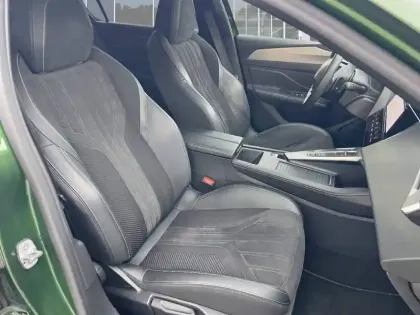 Photo 18 Peugeot 308  PureTech 130ch S&S EAT8