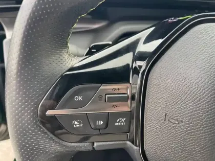 Photo 23 Peugeot 308  PureTech 130ch S&S EAT8