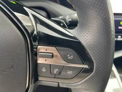 Photo 24 Peugeot 308  PureTech 130ch S&S EAT8