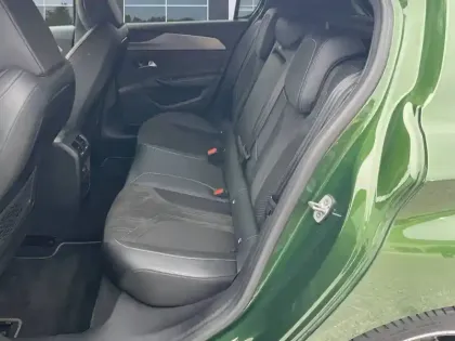 Photo 14 Peugeot 308  PureTech 130ch S&S EAT8