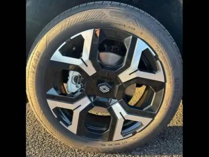 Photo 12 Renault 4 Renault  E-Tech Electrique 150 ch autonomie confort