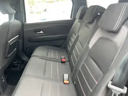 Photo 15 Dacia Jogger  Hybrid 140 5 places