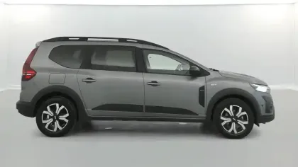 Photo 27 Dacia Jogger  Hybrid 140 5 places