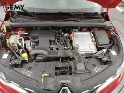 Photo 11 Renault Captur  E-Tech Plug-in 160 - 21