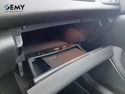 Photo 19 Renault Megane Mégane IV Berline dCi 110 Energy EDC