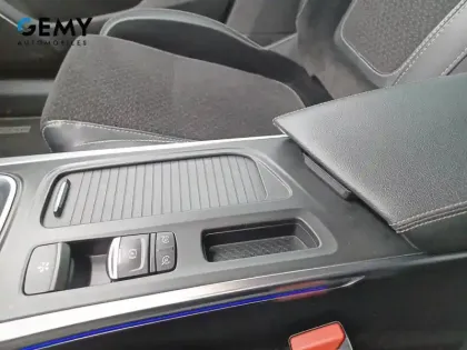 Photo 17 Renault Megane Mégane IV Berline dCi 110 Energy EDC