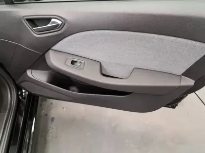 Photo 24 Renault Clio  E-Tech full hybrid 145 GSR2