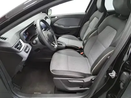 Photo 26 Renault Clio  E-Tech full hybrid 145 GSR2